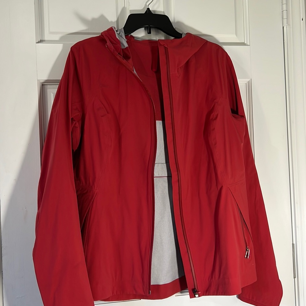 Lululemon rain jacket